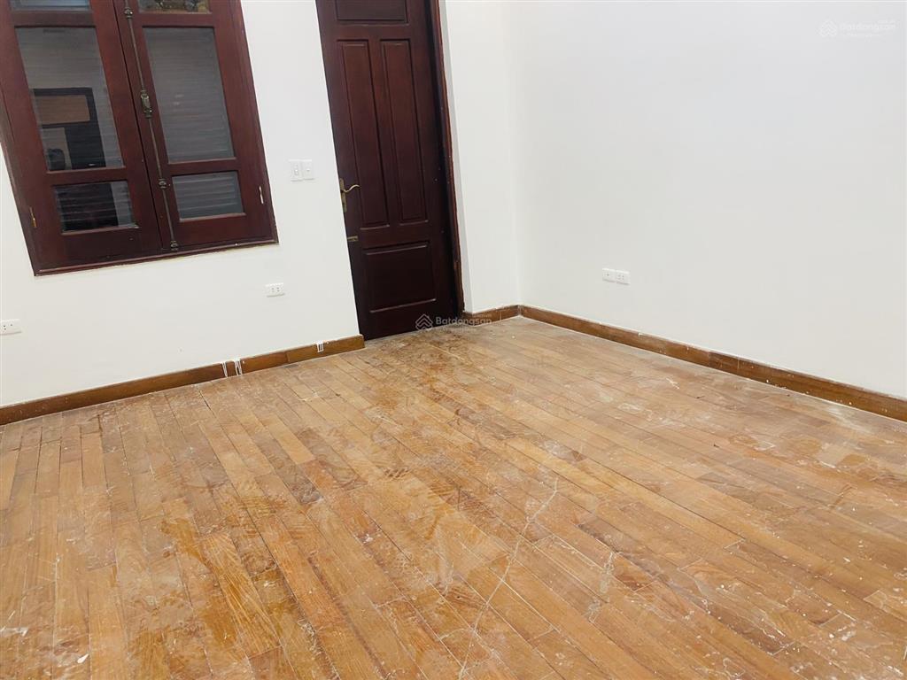 Cho thuê nhà mặt phố 2 tầng 120m2 khu phố văn phòng duy tân