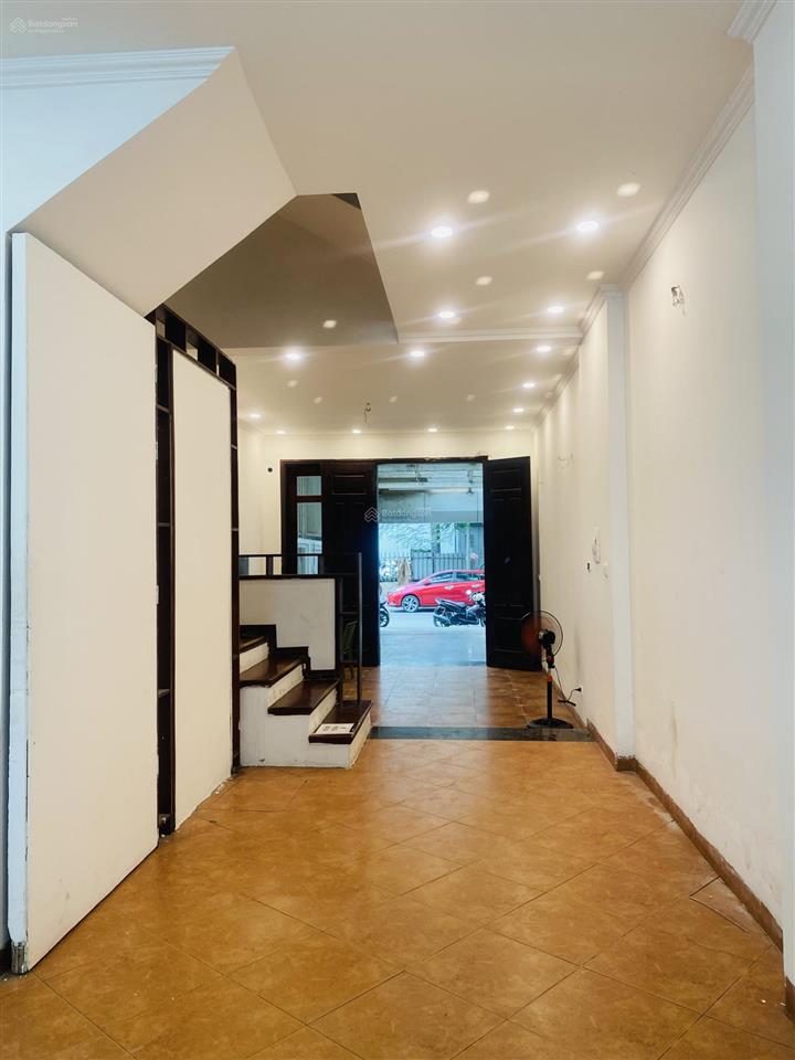 Cho thuê nhà mặt phố 2 tầng 120m2 khu phố văn phòng duy tân