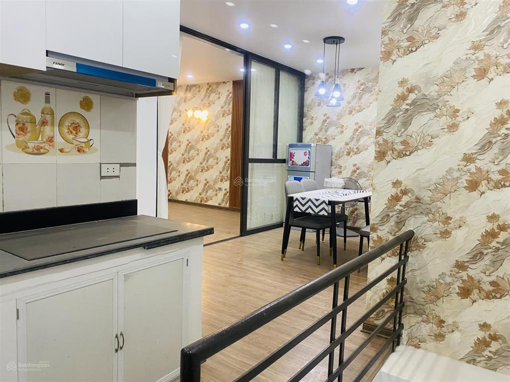 Chủ ngộp giảm sâu bán rẻ căn penthouse 2 tầng 95m2  3pn 2wc tập thể quân đội 120 hoàng quốc việt