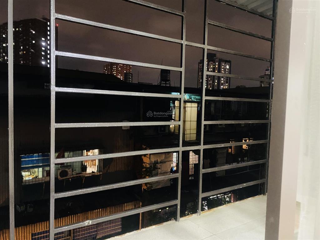 Chủ ngộp giảm sâu bán rẻ căn penthouse 2 tầng 95m2  3pn 2wc tập thể quân đội 120 hoàng quốc việt