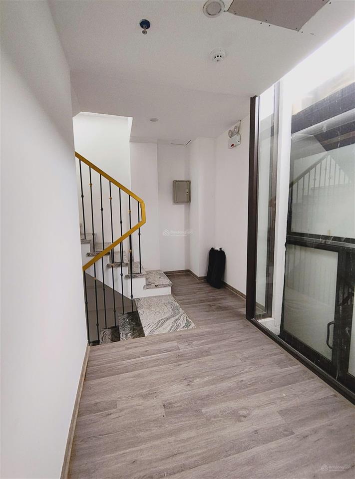 Cho thuê khai thác nguyên toà vp 10 tầng 188m2 mặt đường nguyễn hoàng, nam từ liêm