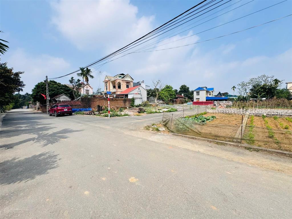 Chính chủ cần chuyển nhượng lô đất ở khu công nghệ cao hoà lạc, 100m2, pháp lý đầy đủ