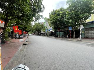 Nhà mặt đường nguyễn công hoà, 40m2 xây 4 tầng, vỉa hè 5m, vị trí đẹp kinh doanh. giá 8.3 tỉ