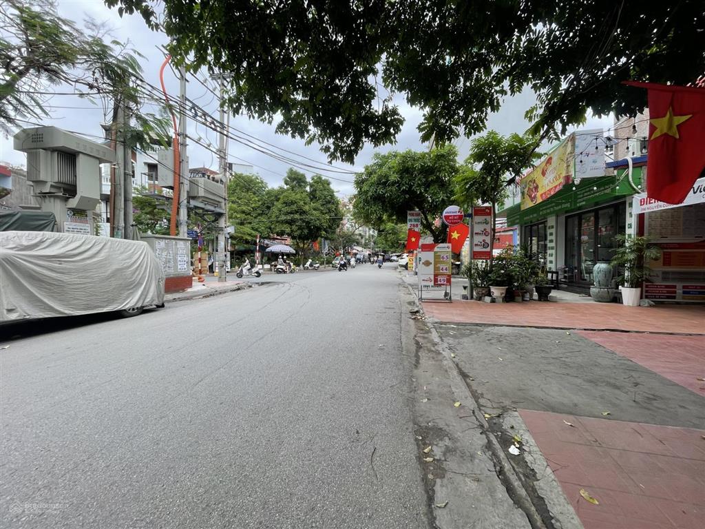 Nhà mặt đường nguyễn công hoà, 40m2 xây 4 tầng, vỉa hè 5m, vị trí đẹp kinh doanh. giá 8.3 tỉ