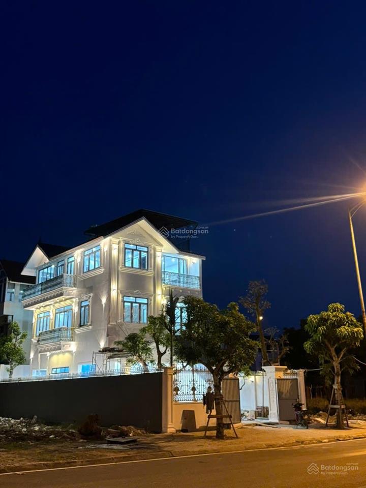 Bán căn biệt thự song lập anh dũng 7  hưng đạo!
vị trí mặt đường 25m nối cầu rào 3