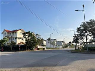 Chuyển nhượng 180m2 đất nền anh dũng 7  dương kinh (hưng đạo). nằm trên tuyến đường 25m