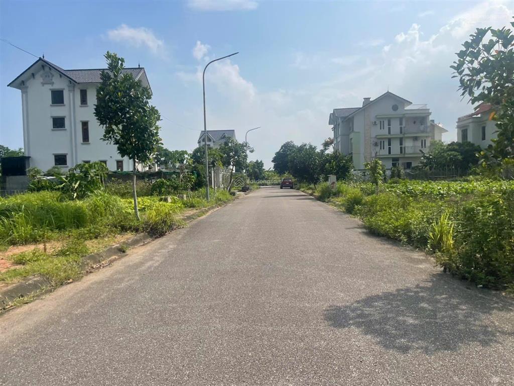 Chuyển nhượng 168m2 ngang 9m đất bìa đỏ cá nhân anh dũng 8  hưng đạo (dương kinh). giá 25tr/m2