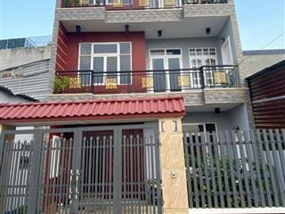 Nhà 8 phòng ngủ 8 wc ngang 7, 105 m2,, hẻm ô tô, sân 2 ô tô đông hòa dĩ an giáp thủ đức dưới 5t