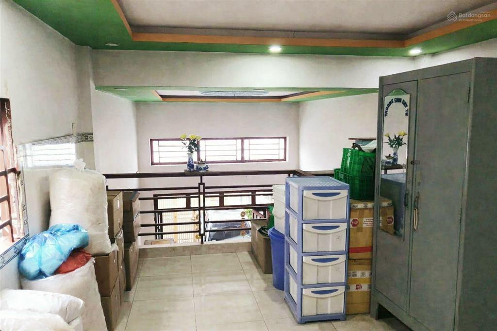 Bán gấp nhà hẻm & sân ô tô đông hòa dĩ an giáp thủ đức 127 m2, ngang 5, 4 pn, chỉ 4.9 ty tlcc