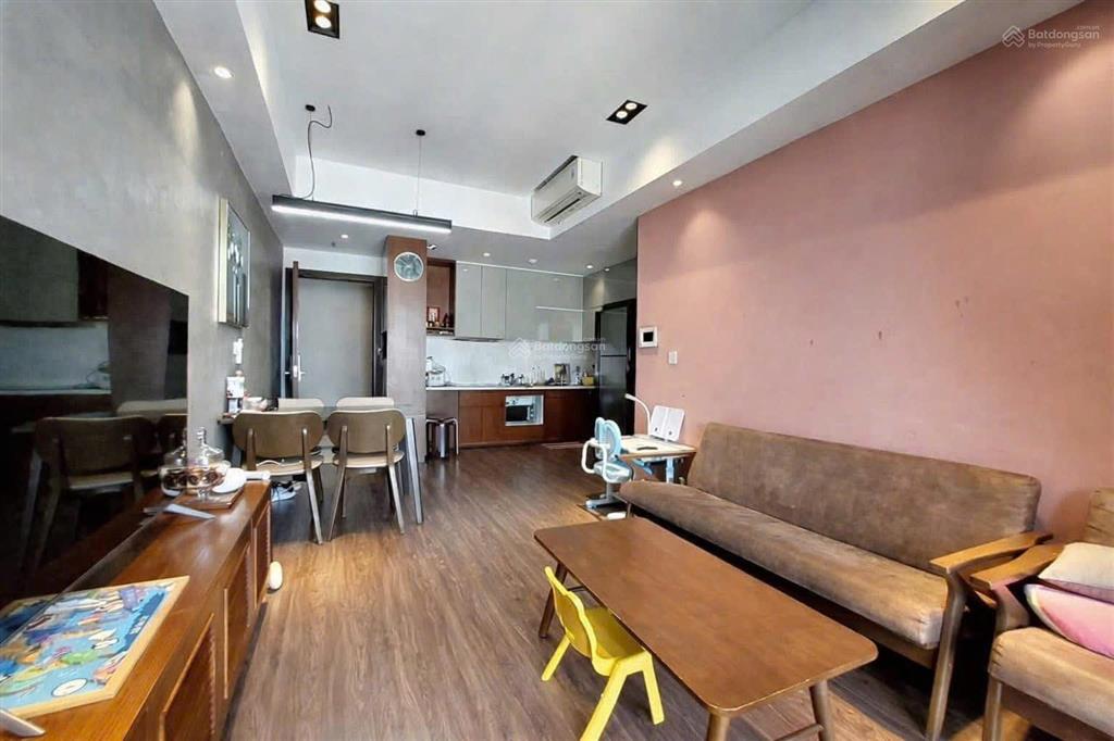 Chủ bán gấp ch an bình, q. tân phú, dt 72,2m2, 2pn2wc, giá 1 tỷ 650, nội thất để lại, shr