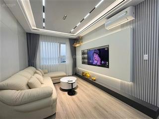 Bán gấp căn hộ chung cư icon 56, q4, dt 79,47m2, 2pn2wc, giá 2 tỷ 250, nội thất đẹp, shr