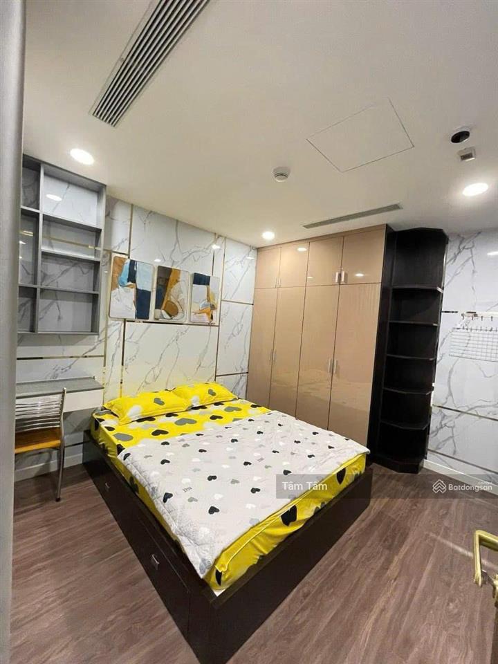 Cần bán gấp, giá cực mềm cc sacomreal, q.tân phú, dt 87m2, 2pn 2wc, giá 1 tỷ 760, nội thất xịn, shr