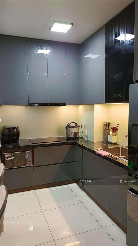 Chủ bán giá siêu mềm cho cc 26 nguyễn thượng hiền, dt86,6m2, 2pn2wc, giá 1 tỷ 750, nội thất xịn shr