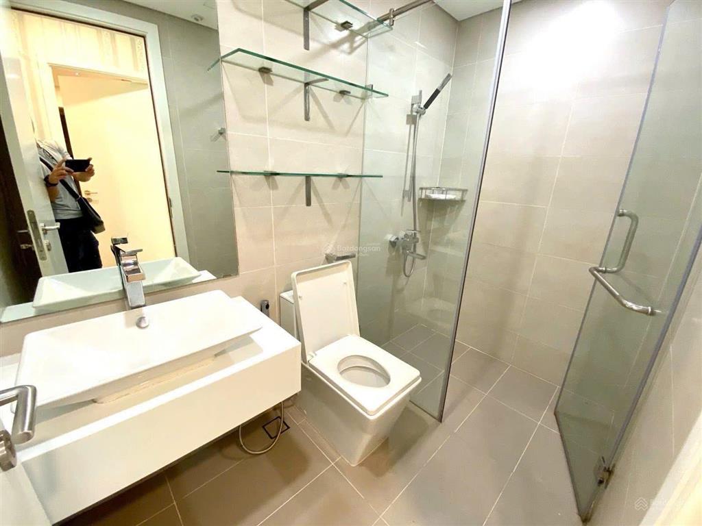 Chủ gửi bán gấp căn hộ ch remax plaza, dt 81m² gồm 2pn2wc, giá 1 tỷ 880, có nội thất, shr