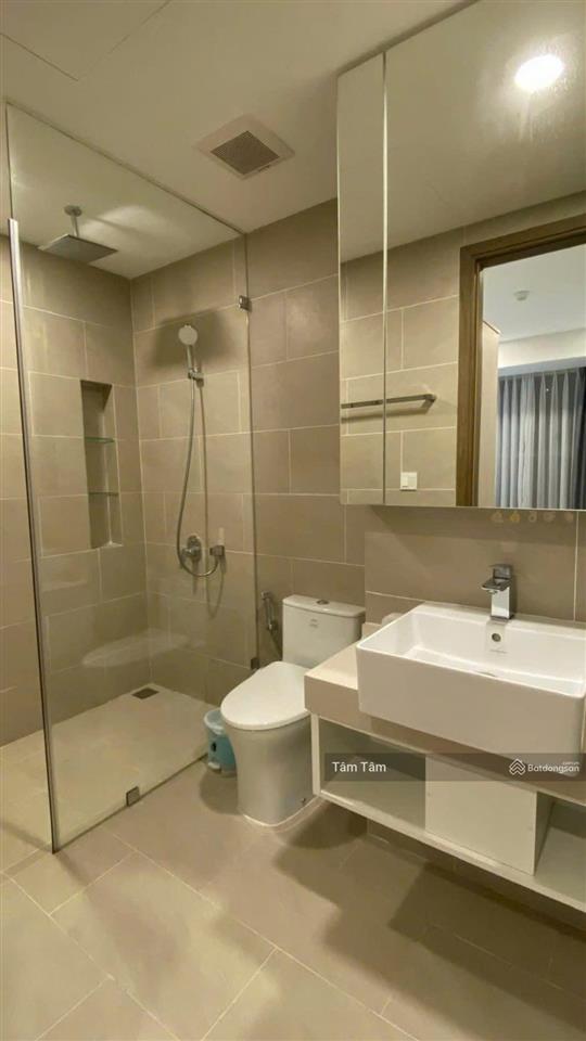 Bán gấp cc carillon 2 gửi từ chính chủ, dt 66,43m2, 2pn 2wc, giá 1 tỷ 780, chủ tặng nội thất, shr