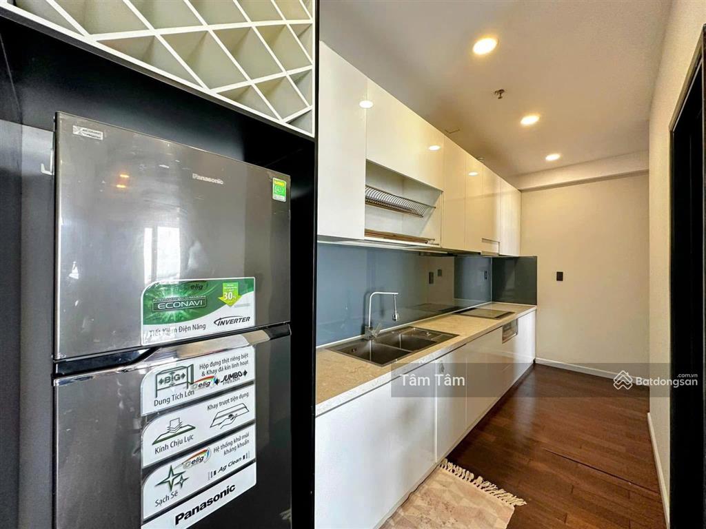 Gấp! chủ cần bán cc chánh hưng giai việt q8, dt 82m2, 2pn2wc, giá 2 tỷ 560, nội thất để lại, shr