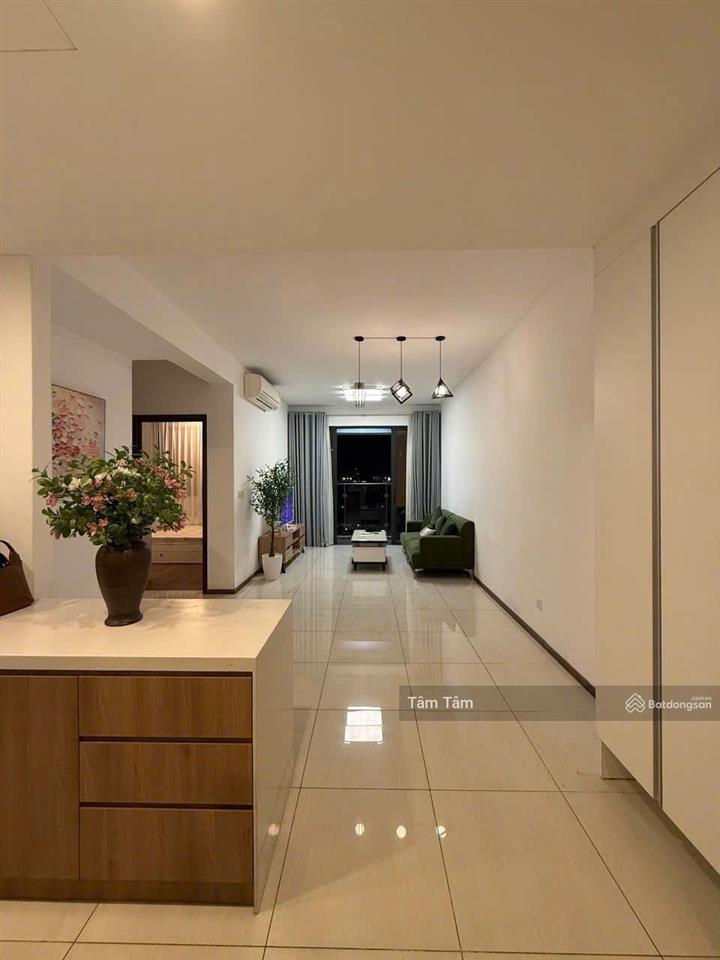 Chính chủ bán giá mềm ch ngọc khánh q. 5, dt 64m2, 2pn2wc, giá 1 tỷ 650, để lại nội thất, shr