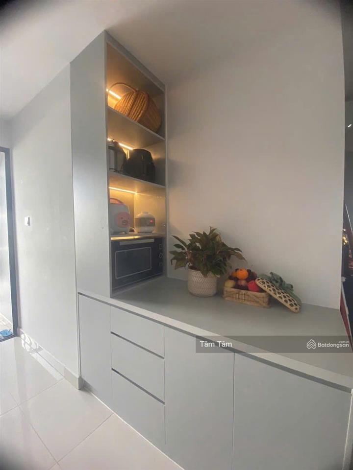 Chủ cần tiền bán gấp cc sơn kỳ 1, quận tân phú, dt 72m2, 2pn2wc, giá 1 tỷ 740, nội thất tặng, shr