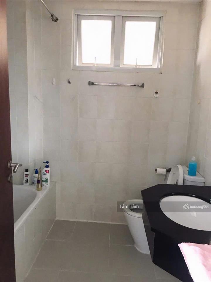 Chính chủ cần bán nhanh cc nguyễn kim q.10, dt 68m2, 2pn2wc, giá 1 tỷ 780, nội thất bao mới, shr