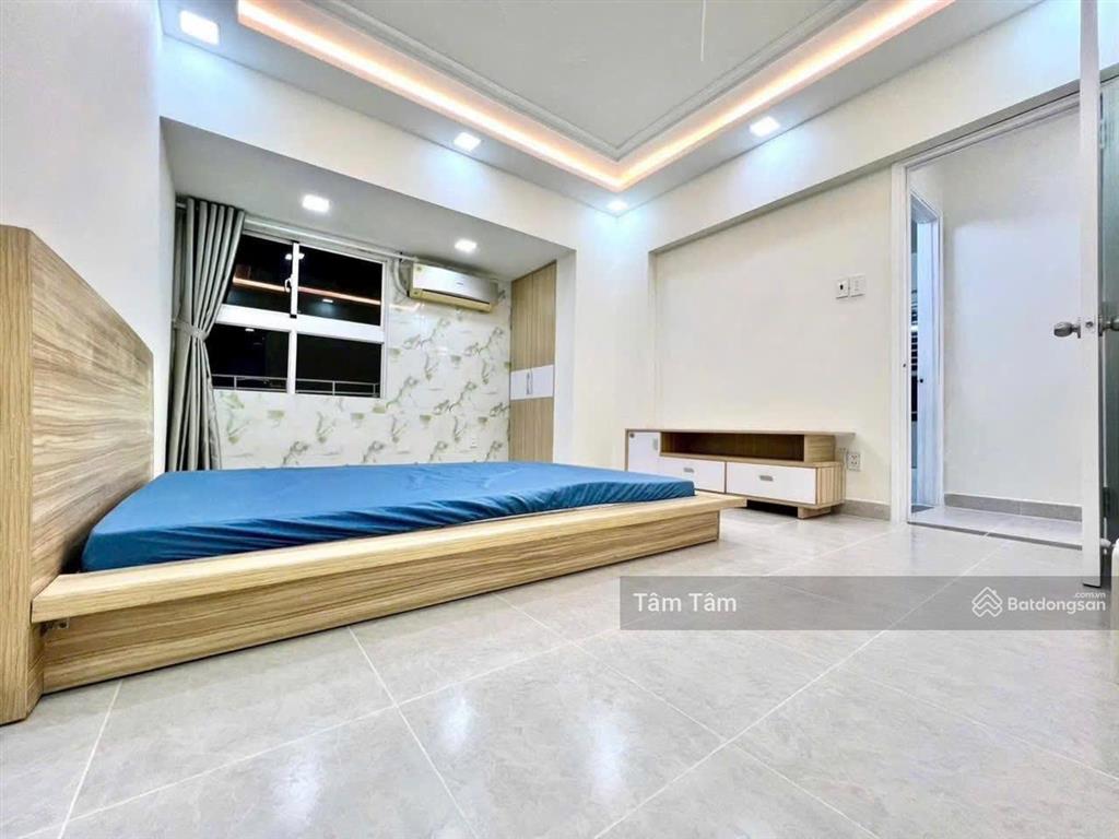 Gửi bán gấp từ chính chủ ch bàu cát 2 q.tân bình, dt 72m2, 2pn2wc, giá 1 tỷ 720 nội thất cơ bản shr