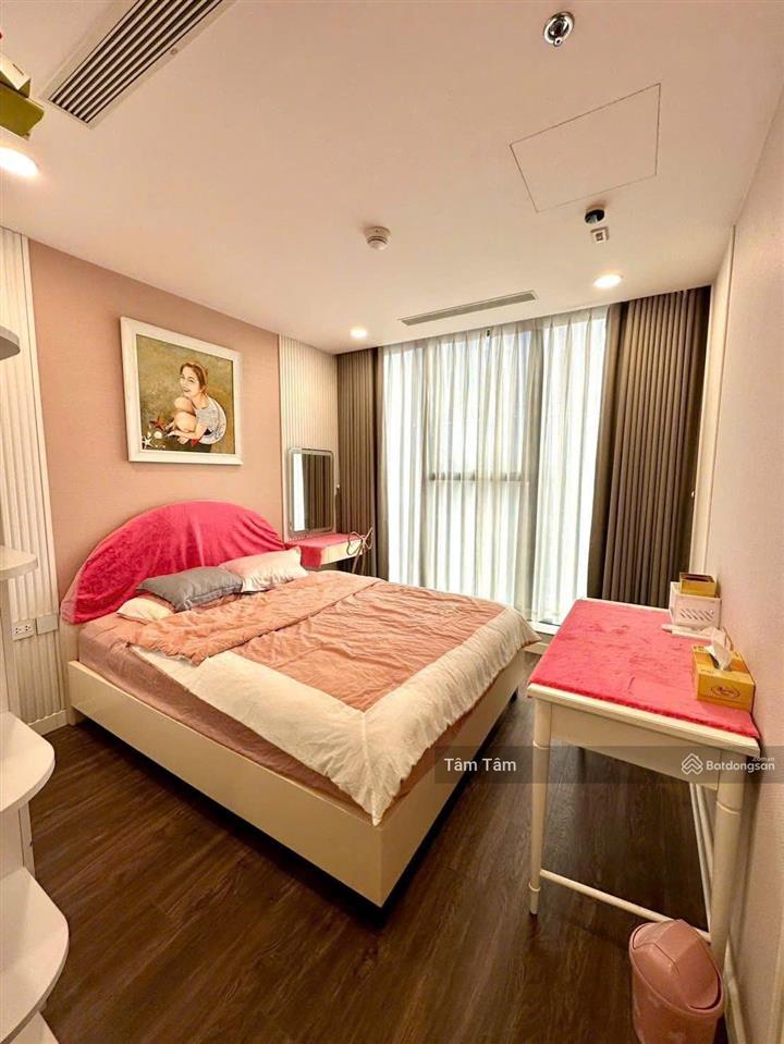 Bán gấp giá siêu mềm cho cc lucky palace, q6, dt 78m2, 2pn 2wc, kèm nội thất, shr