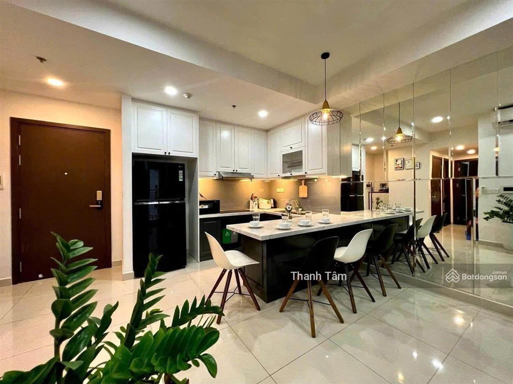 Chính chủ bán gấp ch the tresor, q. 4, dt 75m2, 2pn2wc, giá 3 tỷ 350, nội thất như hình, shr