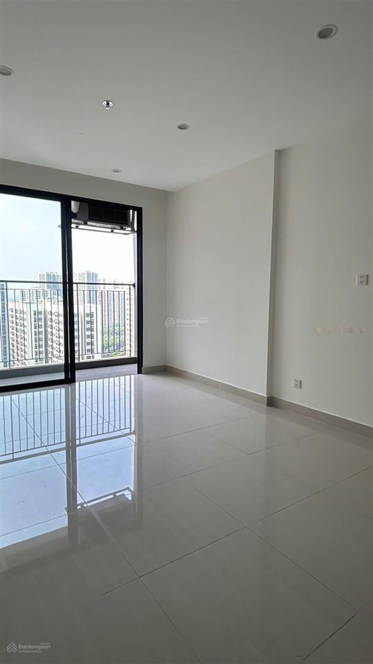 Giảm hơn 1,54 tỷ căn 3pn view triệu đô chỉ còn 4,9 tỷ. quỹ hàng trực tiếp cđt, số lượng cực hạn!