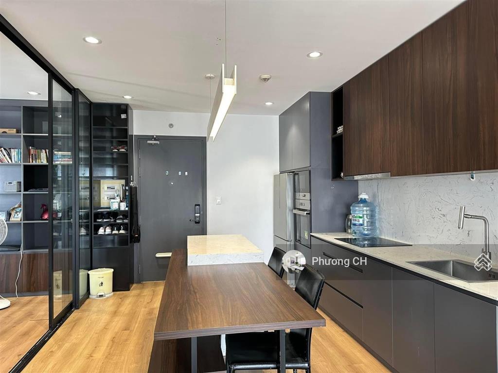 Ch the pegasuite 1 tại tạ quang bửu, q8, giá 1 tỷ 950 có nội thất, tầng trung, dt 70m2, gồm 2pn 2wc