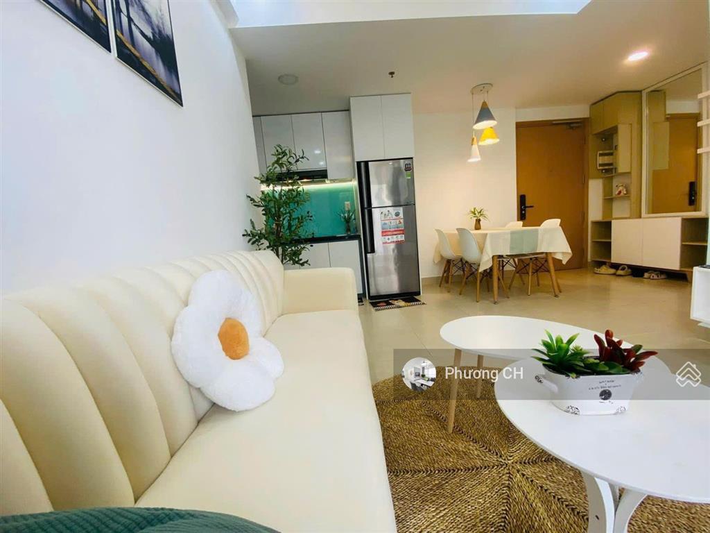 Bán cc res green tower ở thoại ngọc hầu, giá 1 tỷ 720 đầy đủ nội thất, dt 70m2, gồm 2pn 2wc