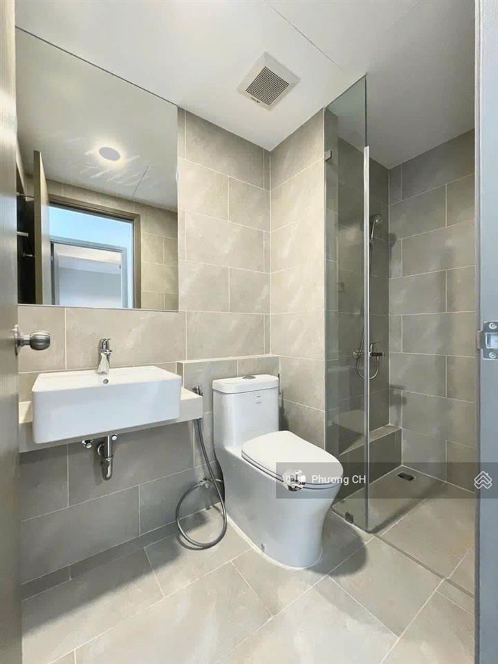 Bán cc res green tower ở thoại ngọc hầu, giá 1 tỷ 720 đầy đủ nội thất, dt 70m2, gồm 2pn 2wc