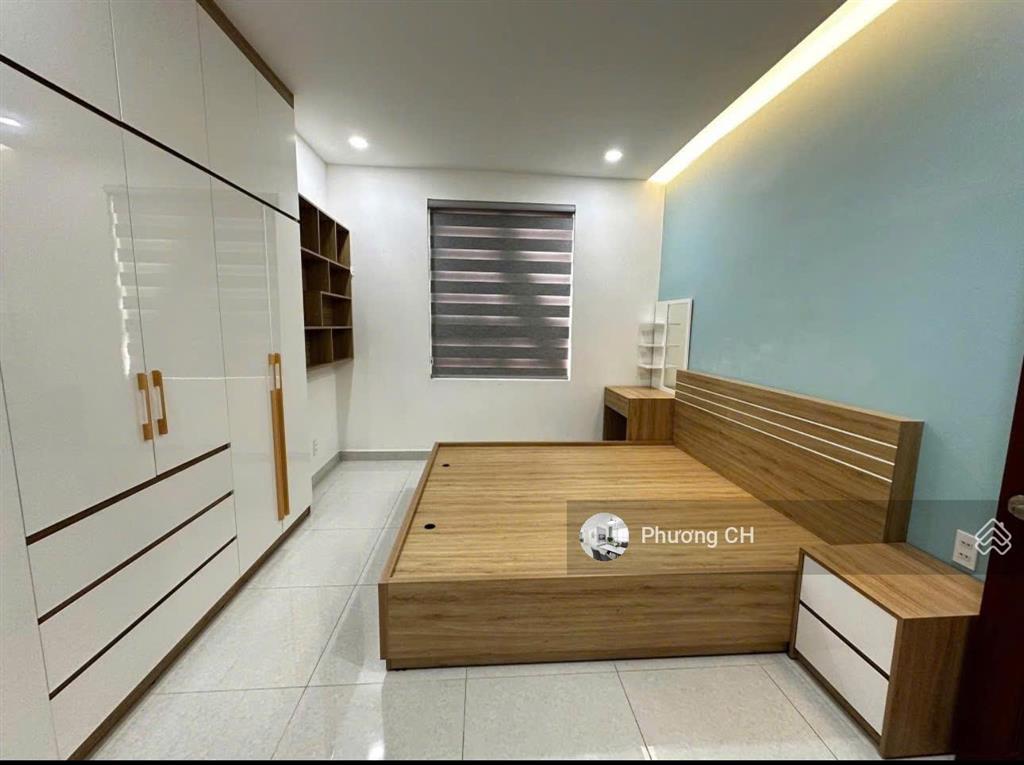 Sang chủ gấp cc ngô gia tự q. 10, dt 72m2, thiết kế 2pn 2wc, pháp lý sạch, giá 1 tỷ 680