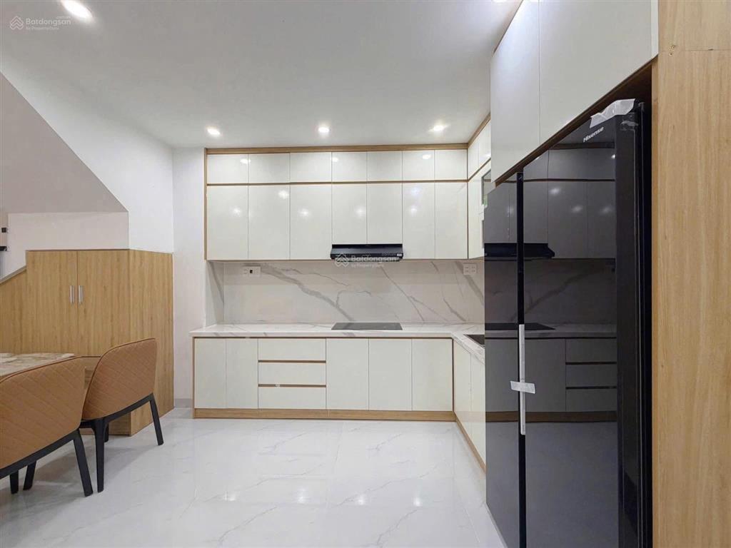 Bán nhà 2 tầng kiệt oto 5m hoàng diệu, 83m2