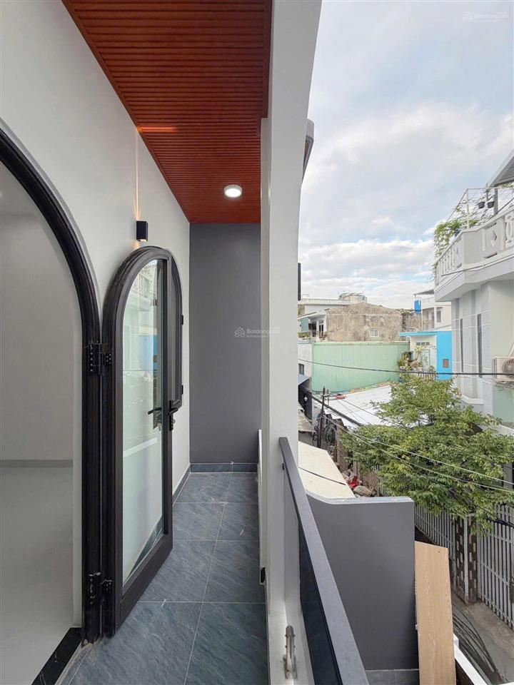 Bán nhà 2 tầng kiệt oto 5m hoàng diệu, 83m2