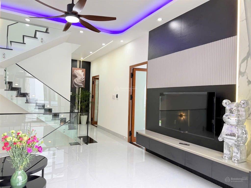 Bán nhanh villa mini 3 tầng kiệt oto 4m tôn đức thắng đối diện bến xe trung tâm