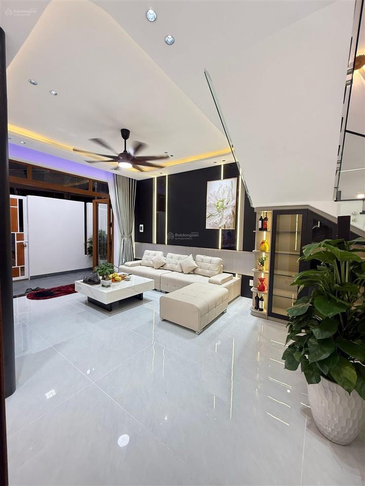 Bán nhanh villa mini 3 tầng kiệt oto 4m tôn đức thắng đối diện bến xe trung tâm