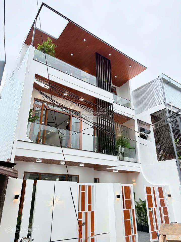 Bán nhanh villa mini 3 tầng kiệt oto 4m tôn đức thắng đối diện bến xe trung tâm