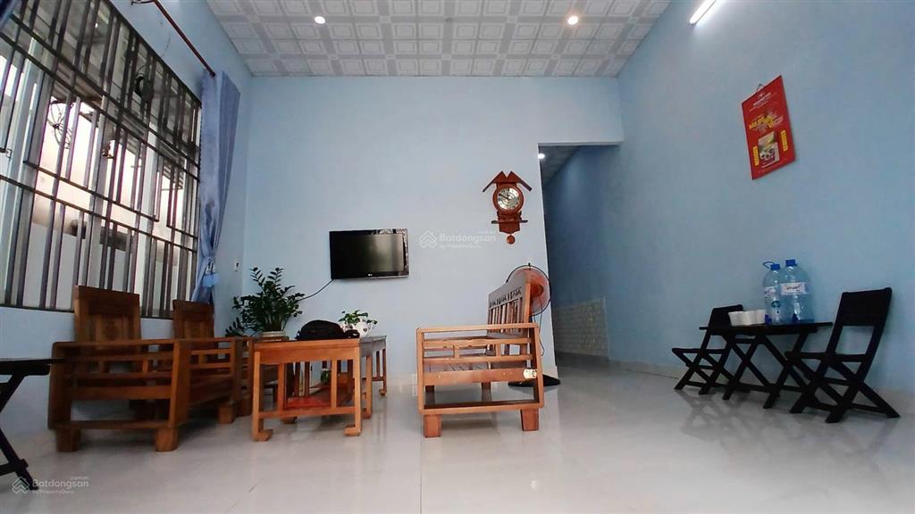 Nhà cấp 4 kiệt trần xuân lê diện tích lớn 135m2 chỉ sau lưng nhà mt