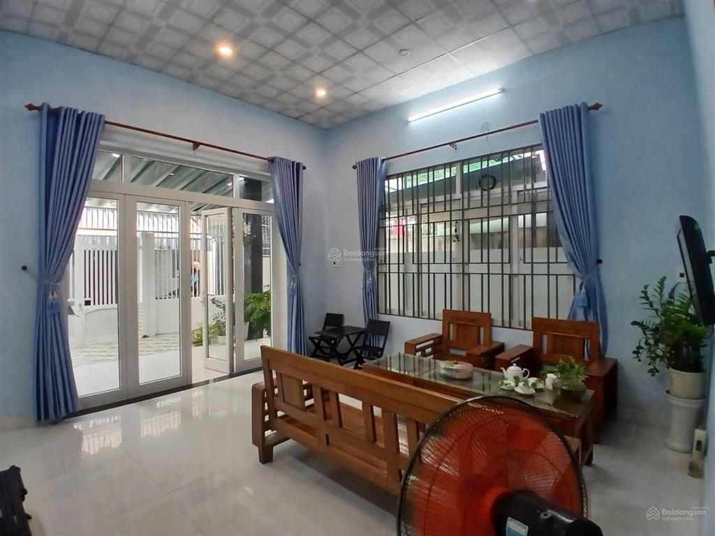 Nhà cấp 4 kiệt trần xuân lê diện tích lớn 135m2 chỉ sau lưng nhà mt