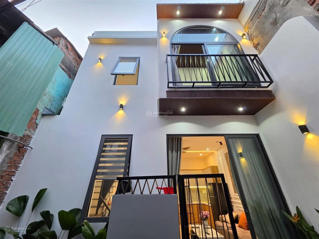 Bán nhà 2 tầng kiệt 120 lý thái tổ full nội thất cách đường 40mét