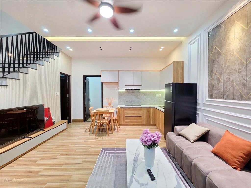 Bán nhà 2 tầng kiệt 120 lý thái tổ full nội thất cách đường 40mét
