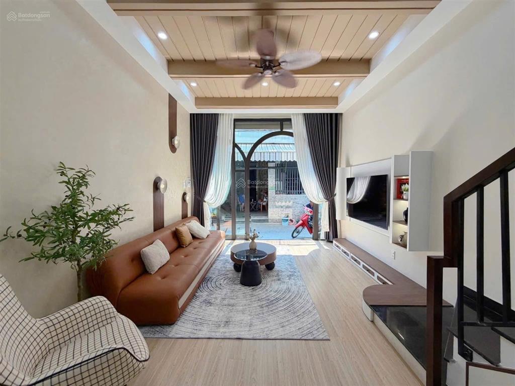 Nhà đẹp 4 tầng kiệt nguyễn văn linh ngay tttp, sát đường chính