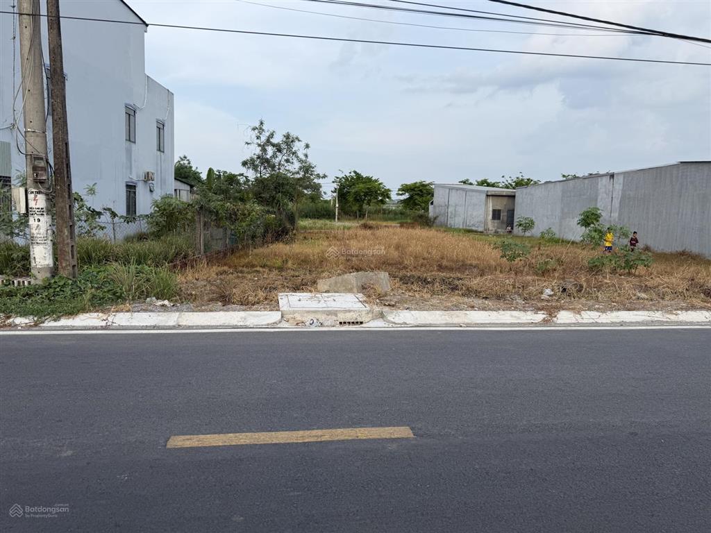 Bán đất đt 854, bình minh, giá ưu đãi 2,6 tỷ, 300m2.