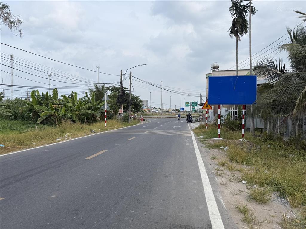 Bán đất đt 854, bình minh, giá ưu đãi 2,6 tỷ, 300m2.