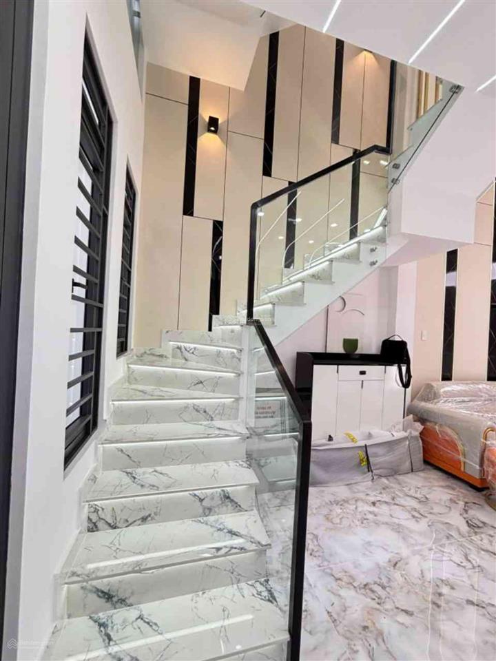 Bán nhà đướng số 1, long trường, hẻm 8m, 5 tầng, 4pn, 6wc, 5.9 tỷ