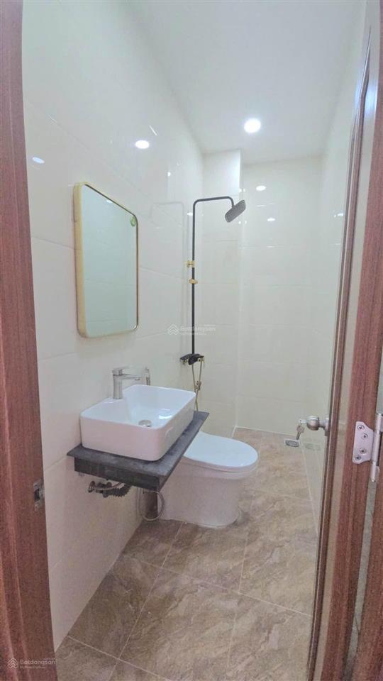 Bán nr tại lã xuân oai, 6,7 tỷ, 64m2, 4pn, 4wc, 4t