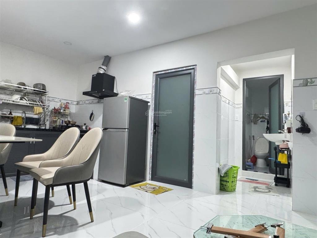 Nhà bán  đình phong phú  hxh  64m2  2 tầng  giá 5.5 tỷ 0937 099 ***
