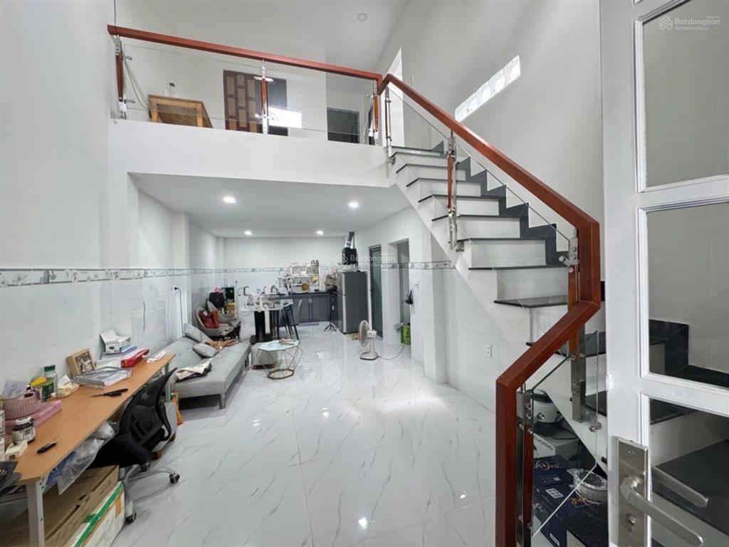 Nhà bán  đình phong phú  hxh  64m2  2 tầng  giá 5.5 tỷ 0937 099 ***