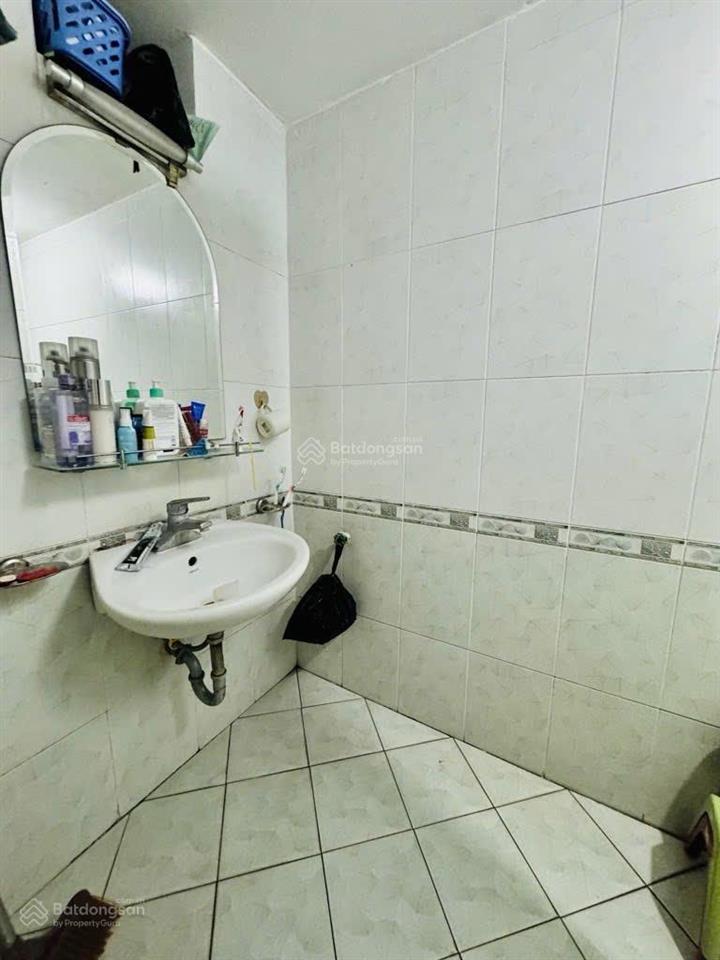 Mình cần bán nhà số 8 ngõ 218/38 khâm thiên, 2thoáng, view trường học, 48m2, 4 tầng tự xây, 11.6 tỷ