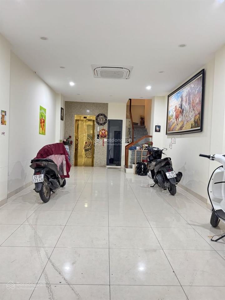 Phân lô  ô tô  6 tầng thang máy  nội thất cao cấp  kinh doanh