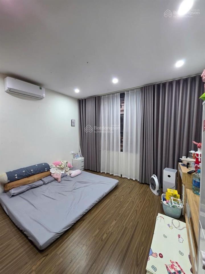 Phân lô  ô tô  6 tầng thang máy  nội thất cao cấp  kinh doanh
